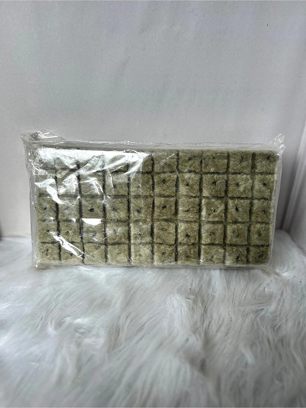 Rockwool Starter Plugs Sheet of 100 Cubes Green